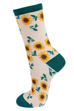 Load image into Gallery viewer, Womens Bamboo Socks Sunflower Floral Print Ankle Socks Green